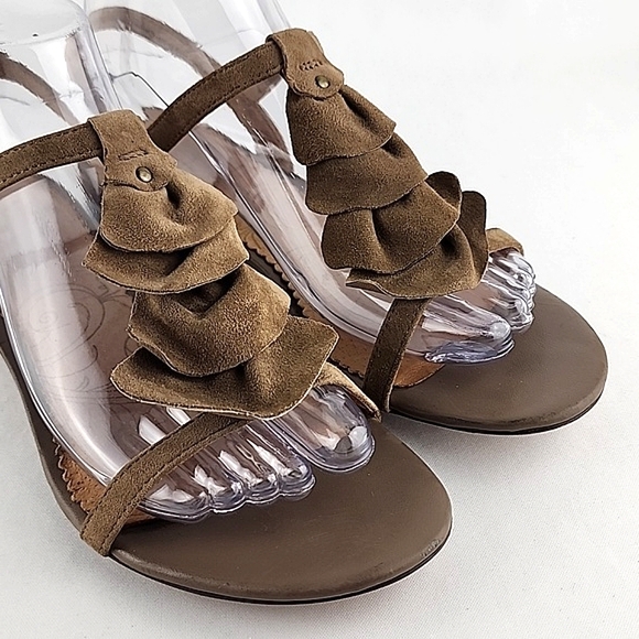 Indigo By Clarks Tan Suede Leather Slingback Strappy Sandals Low Heel Size 7M - Picture 5 of 16